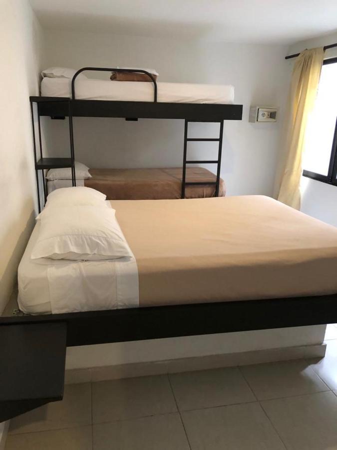 Casa Kiwi Hostel Medellín Extérieur photo
