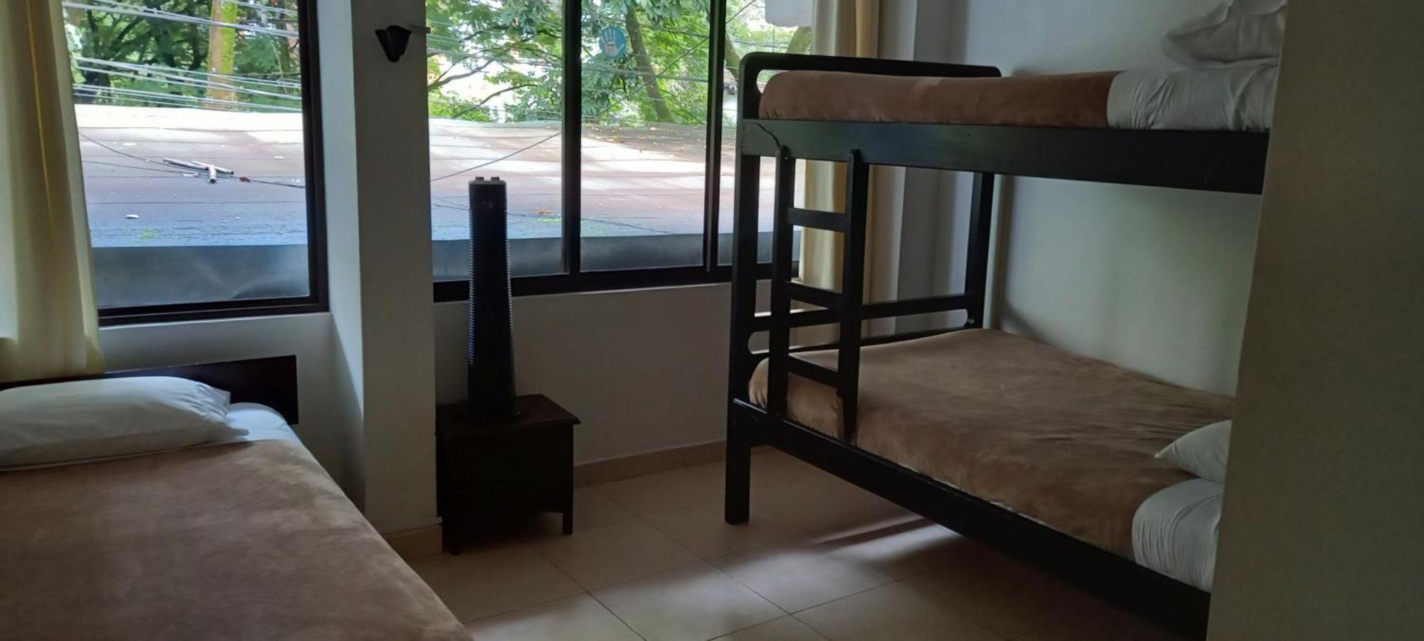 Casa Kiwi Hostel Medellín Chambre photo