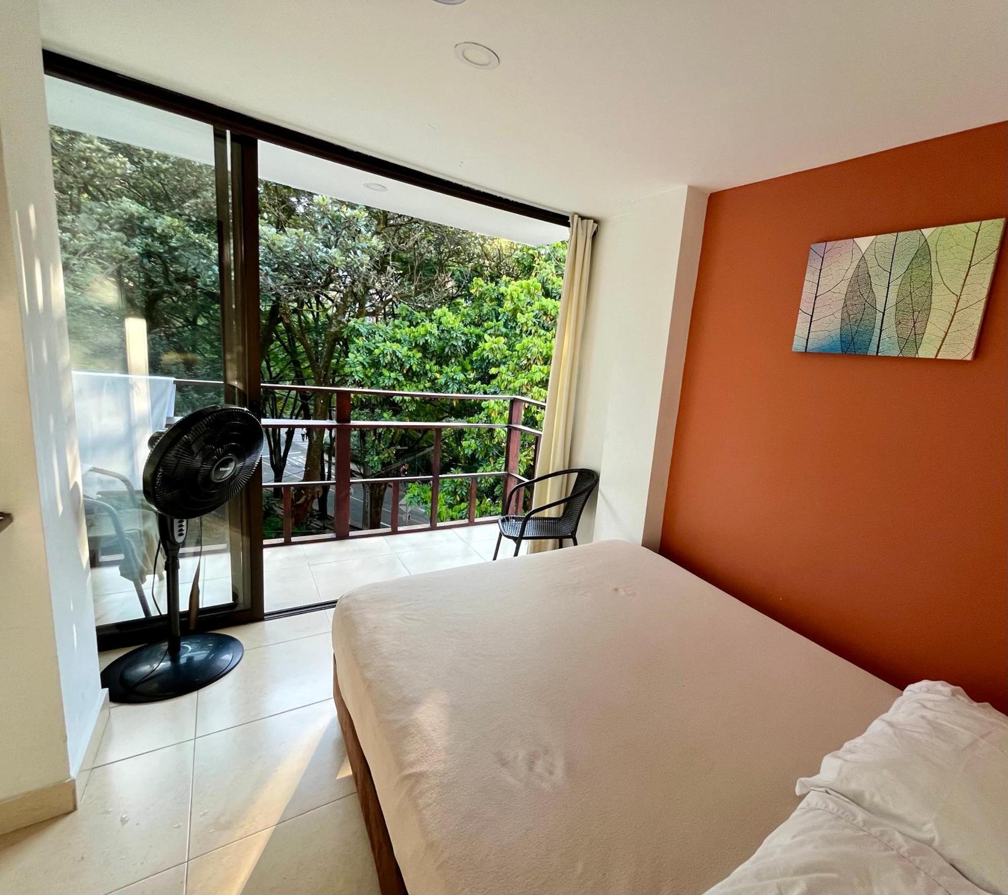 Casa Kiwi Hostel Medellín Extérieur photo