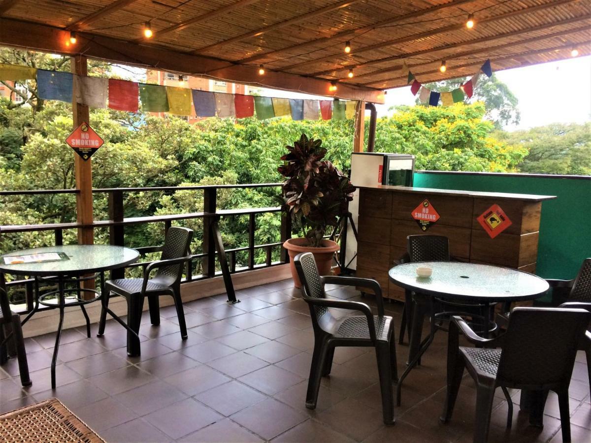 Casa Kiwi Hostel Medellín Extérieur photo