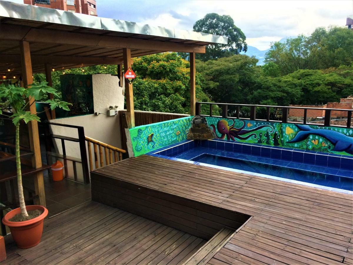 Casa Kiwi Hostel Medellín Extérieur photo